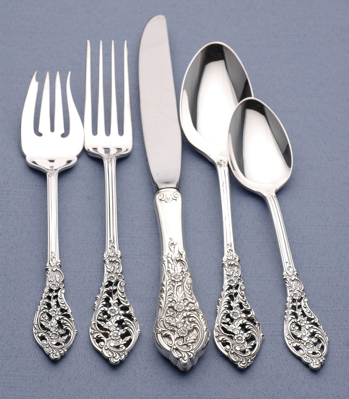 Florentine Lace 5 piece setting Florentine Lace 5 piece setting