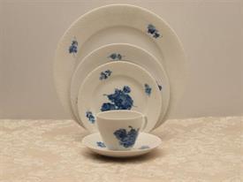 blue_flower_braided_china_dinnerware_by_royal_copenhagen.jpg