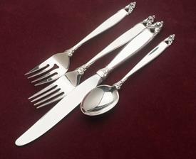 counterpoint_sterling_silverware_by_lunt.jpeg