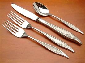 flourish_stainless_flatware_by_towle.jpg