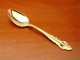 french_gold_plated_flatware_by_reed__and__barton.jpg