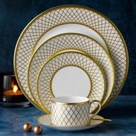 majestic_white_china_dinnerware_by_royal_crown_derby.jpeg