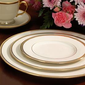 Picture of TUXEDO - GOLD TRIM by Lenox