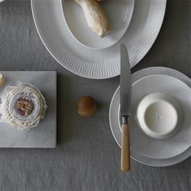 white_fluted_china_dinnerware_by_royal_copenhagen.jpeg