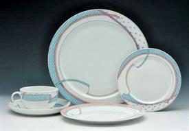 ,5 PIECE PLACE SETTINGS                                                                                                                     