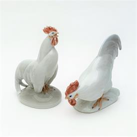 ,PAIR OF ROOSTERS #1126 & #1127 FIGURINES. #1126 MEASURES 4.25" TALL, 3" LONG, 2.1" WIDE. #1127 3.6" TALL, 4.9" LONG, 1.75" WIDE            