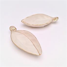 ,PAIR OF 1891 ROYAL WORCESTER IVORY LEAF SHAPED PIN TRAYS OR SALT CELLARS. GOLD DETAILING. 4" LONG, 1.8" WIDE.                              
