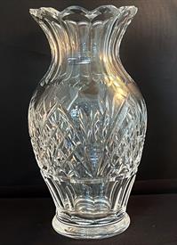 ,9" VASE WITH SCALLOPED EDGES                                                                                                               