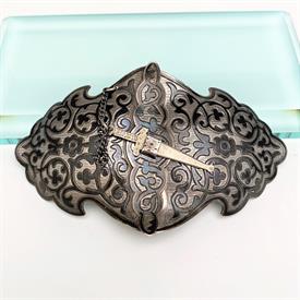 ,1899-1911 IMPERIAL RUSSIAN SILVER & ENAMEL COSSACK BUCKLE. KOKOSHNIK MARKS BY FYODOR PETROVICH KONOVALOV. 4.25" LONG, 45 GRAMS             