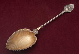 ,IRD'S NEST FLUTED BERRY SERVING SPOON 10.25" LONG INCRIBED "BENBRIDGE" ON REVERSE SIDE 2.60 TROY OUNCES BY WHITING STERLING SILVER - NICE! 