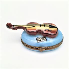 ,RETIRED PARRY VIEILLE VIOLIN ON BLUE BASE TRINKET BOX. HAND PAINTED, SIGNED. 1.25" TALL, 2.6" LONG, 1.5" WIDE                              