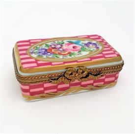 ,VINTAGE TRADITIONAL RECTANGULAR TRINKET BOX IN PINK & GOLD WITH FLORAL MOTIF. 1" TALL, 2.75" WIDE, 1.8" LONG                               