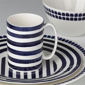 -"NORTH" 4PC PLACE SETTING. INCLUDES DINNER PLATE, ACCENT PLATE, SOU/CEREAL BOWL & MUG                                                      