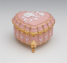 -:SMALL PINK ENAMEL HEART CAMEO MUSIC BOX WITH SWAROVSKI CRYSTALS. PLAYS 18TH VARIATION BY RACHMANINOFF                                     