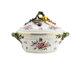 -'A TRALCI' TUREEN WITH COVER. 11.75" LONG, 4 LITRE CAPACITY.                                                                               