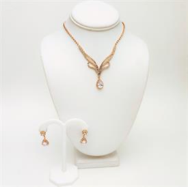 -,LARGE CLEAR OVAL CZ NECKLACE & EARRING SET. 18.3" LONG NECKLACE WITH .8" CENTER STONE. .75" LONG, .55" WIDE LEVER BACK EARRINGS           