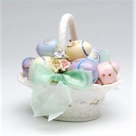 -,EGG BASKET MUSIC BOX. PLAYS 'MY FAVORITE THINGS'. 5.75" LONG, 5.5" WIDE, 5.5" TALL.                                                       
