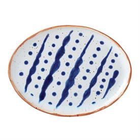 -8.5" OVAL DOTS & LINES PLATE.                                                                                                              