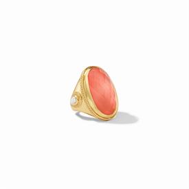 -,STATEMENT RING IN IRIDESCENT CORAL. RADIANT GLASS GEMSTONE WITH PEARL ACCENTS IN 24K GOLD PLATE. US SIZE 7.                               