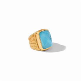 -,STATEMENT RING IN IRIDESCENT PACIFIC BLUE. GLASS GEMSTONE IN CHEVRON DETAILED 24K GOLD PLATED SHANK. US SIZE 7.                           