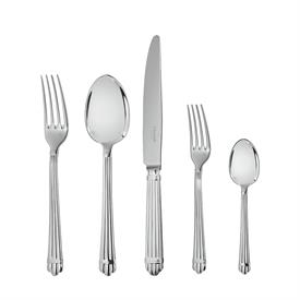 -30-PIECE FLATWARE SET WITH CHEST. SILVER PLATED. SERVICE FOR 6.                                                                            