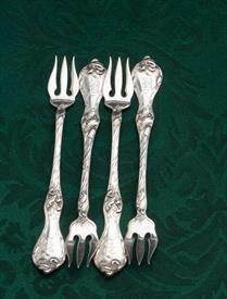 ,SET OF 4 COCKTAIL FORKS MONOGRAMMED "B" IN LES CINQ FLEURS BY REED & BARTON STERLING SILVER 2.7 TROY OUNCES 5.4" LONG                      
